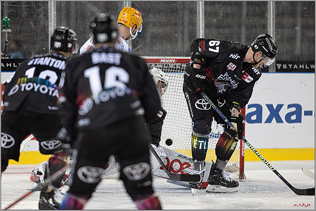 PENNY DEL;  Kölner Haie - Fischtown Pinguins; Köln, 22.12.2022